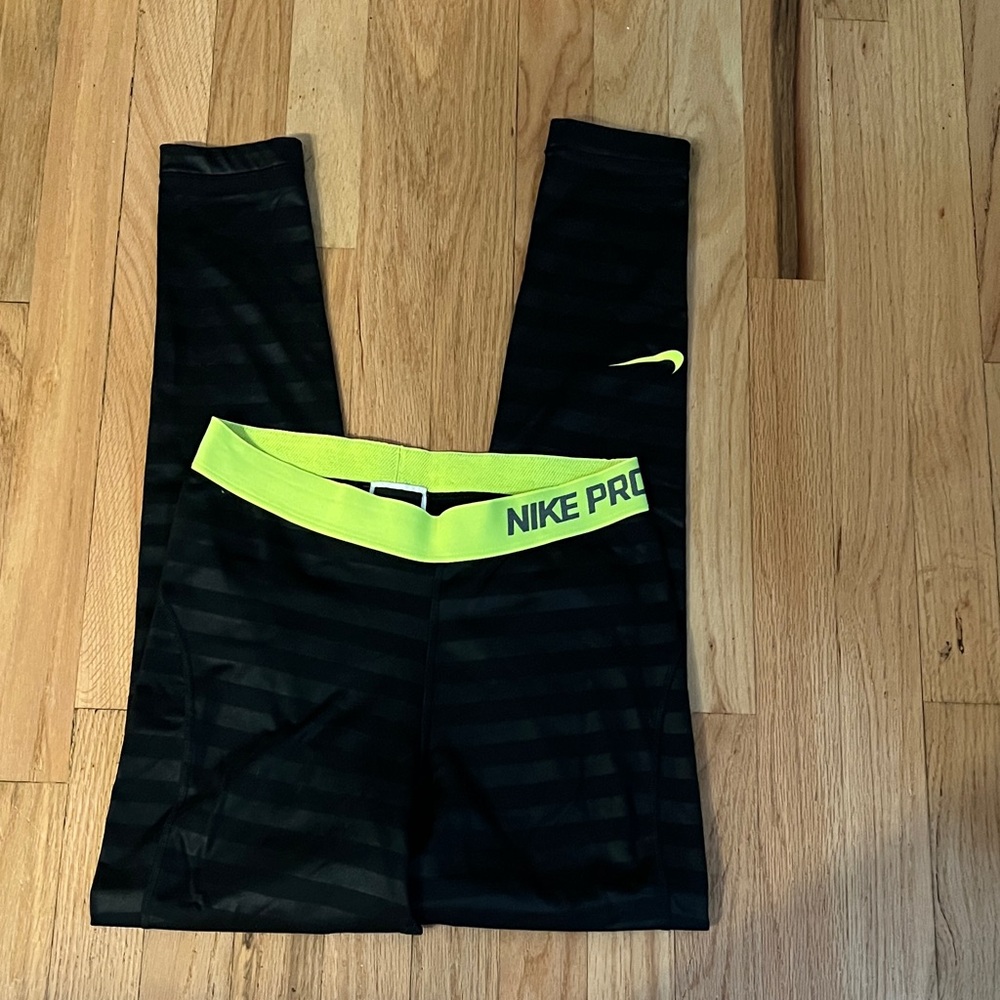 Nike Black and Neon Yellow Leggings